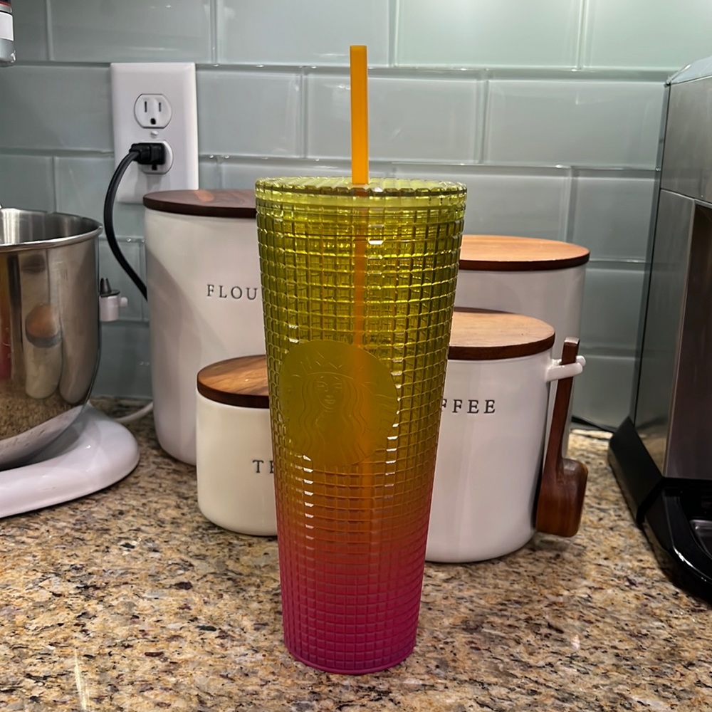 Starbucks Siren Cup, 24 oz